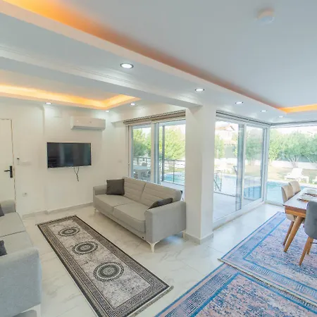 فيلة Sena داليان